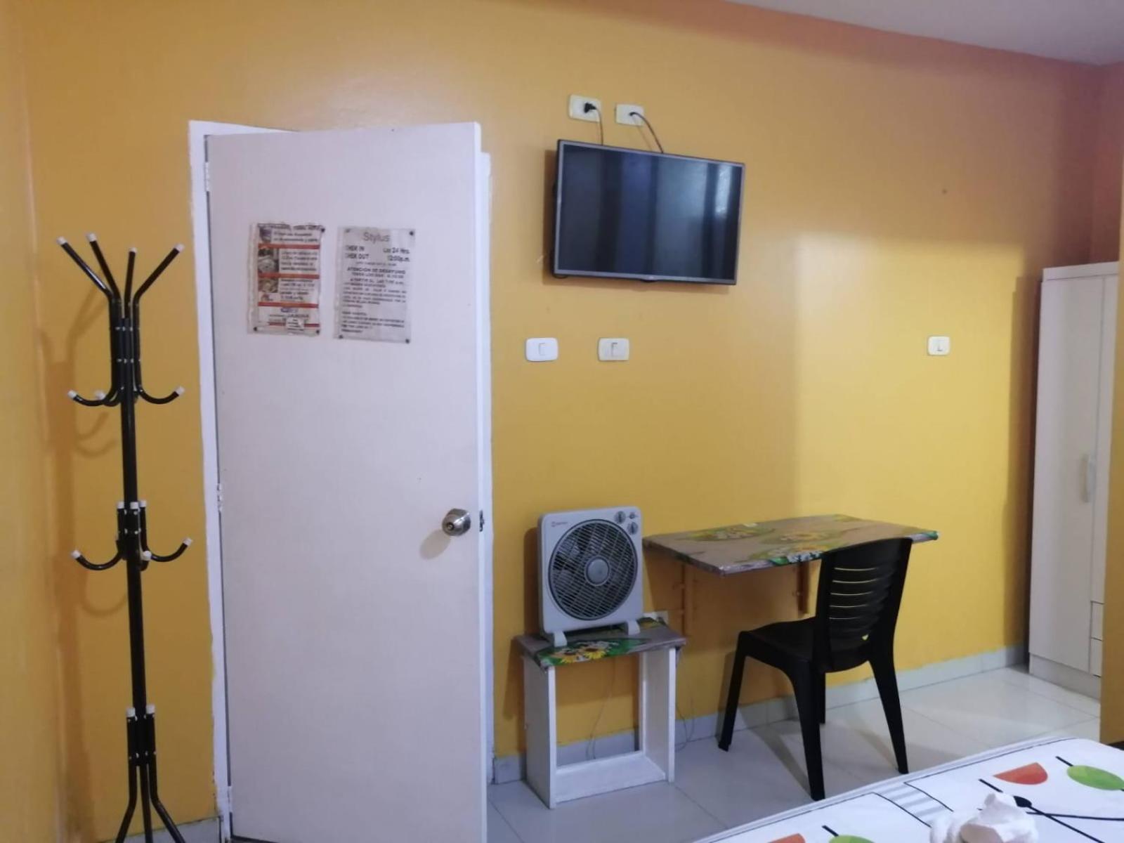 Stylus Hotel Икитос Экстерьер фото